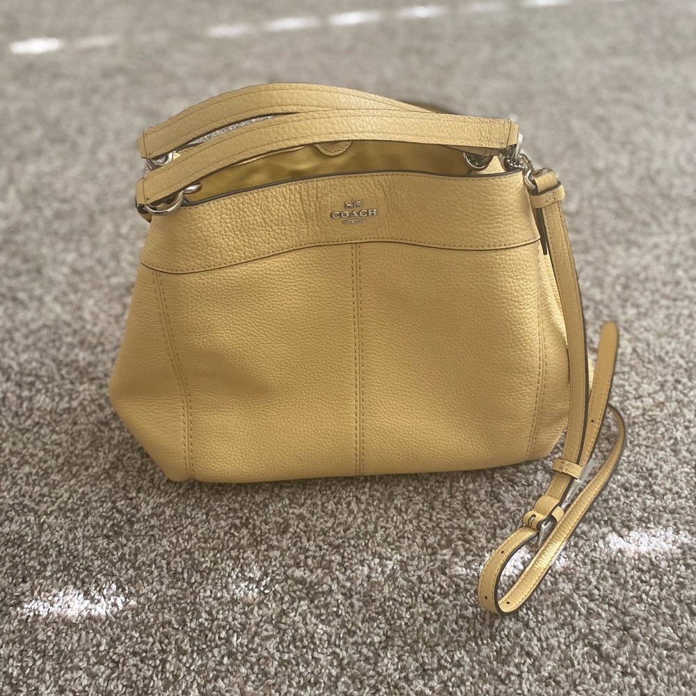Coach purse great summer color